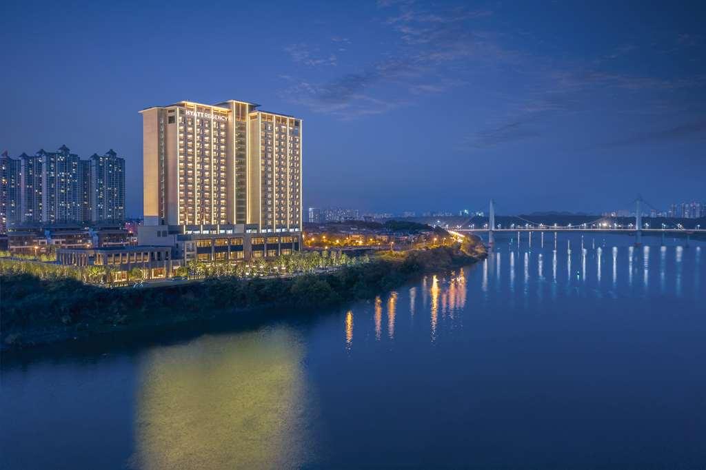 Hyatt Regency Zhuzhou Hotel Buitenkant foto